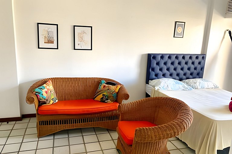 Conforto e ótima localização em Ondina!