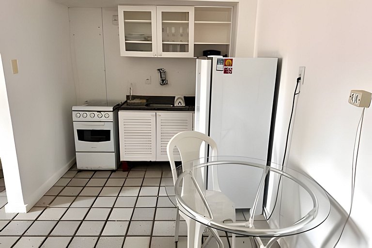 Conforto e ótima localização em Ondina!