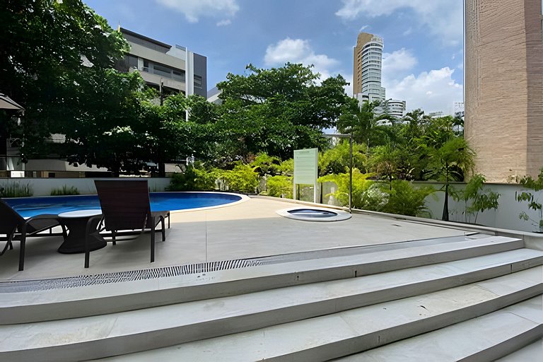 Piscina, Camareira, pertinho da Barra