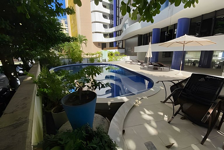 Piscina, Camareira, pertinho da Barra