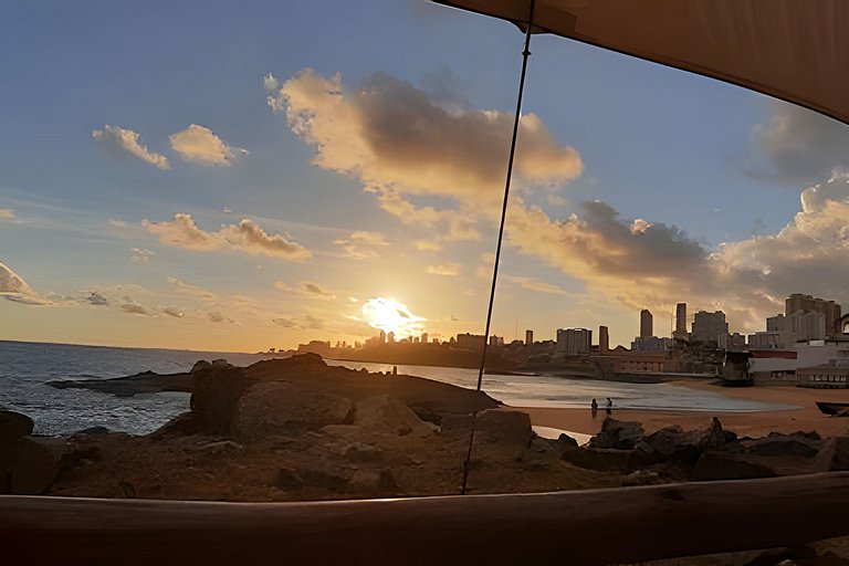 Duplex - vista panorâmica  mar, piscina