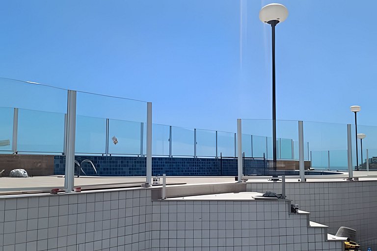 Duplex - vista panorâmica  mar, piscina