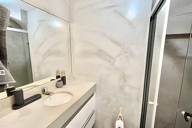 Duplex vista mar cheio de estilo rio vermelho