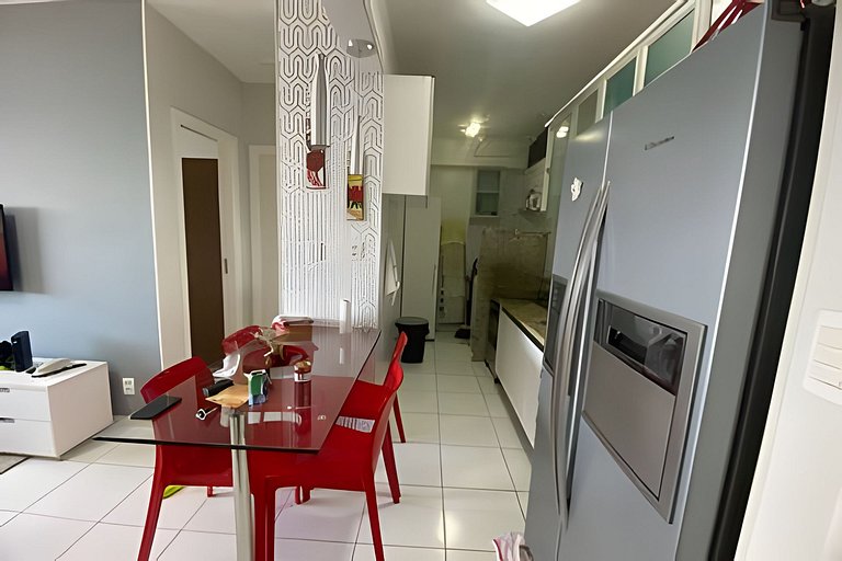 Apartamento com vista mar incrível e piscina