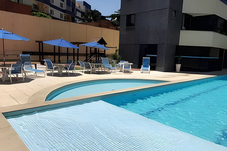 Apartamento com vista mar incrível e piscina