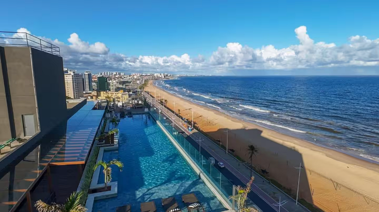 Lindo studio com vista mar