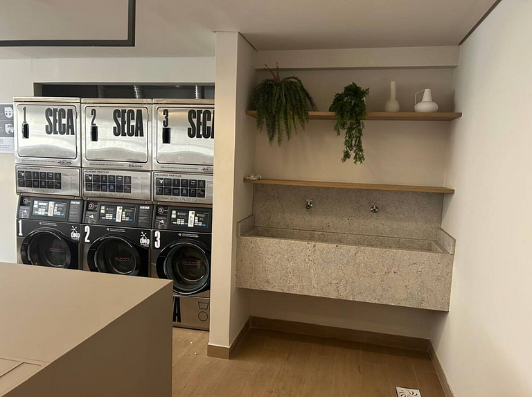 Lindo studio com vista mar