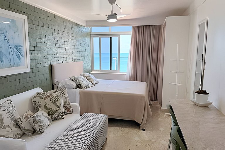 Vista mar deslumbrante, próximo do farol da Barra