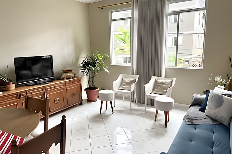 Confortável, proximo do Farol da Barra