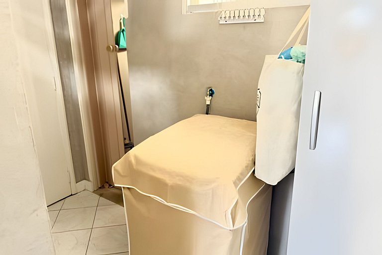 Confortável, proximo do Farol da Barra