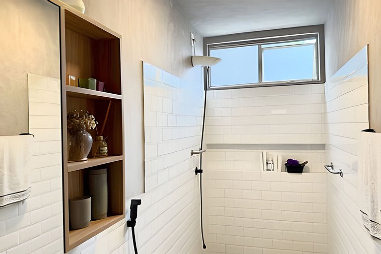 Confortável, proximo do Farol da Barra