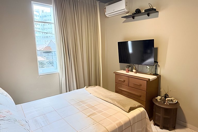 Confortável, proximo do Farol da Barra