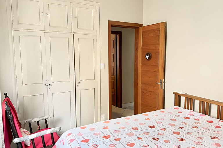 Confortável, proximo do Farol da Barra