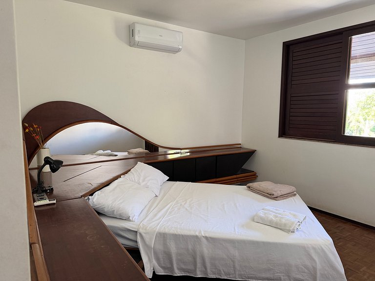 Refúgio com Piscina: 3 Quartos, Conforto Total!