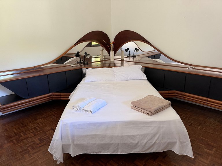 Refúgio com Piscina: 3 Quartos, Conforto Total!