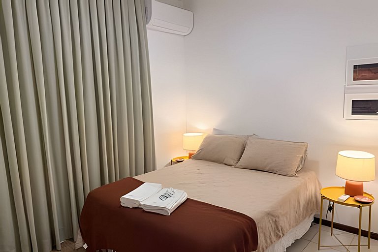 Apartamento com decoração sofisticada no Rio Vermelho