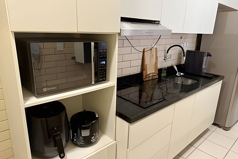 Apartamento com decoração sofisticada no Rio Vermelho