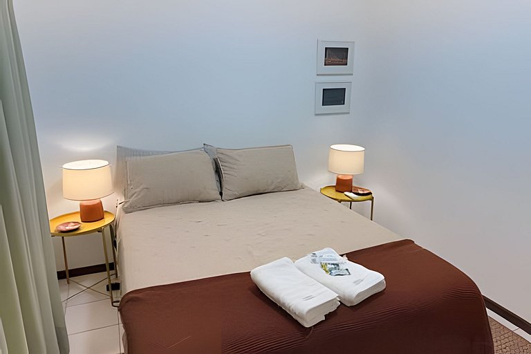 Apartamento com decoração sofisticada no Rio Vermelho