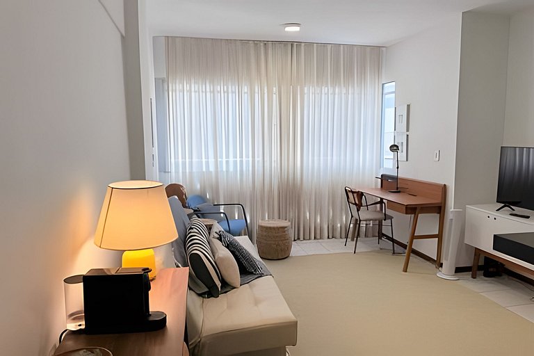 Apartamento com decoração sofisticada no Rio Vermelho