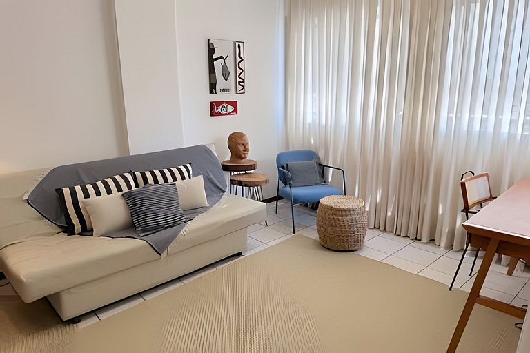 Apartamento com decoração sofisticada no Rio Vermelho