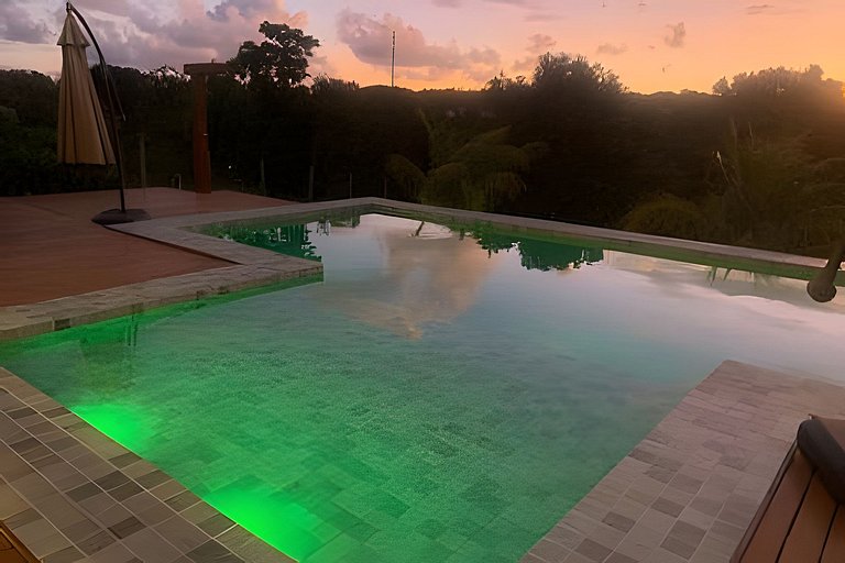 Casa Incrível 5 suítes no Cond. Praia Bella