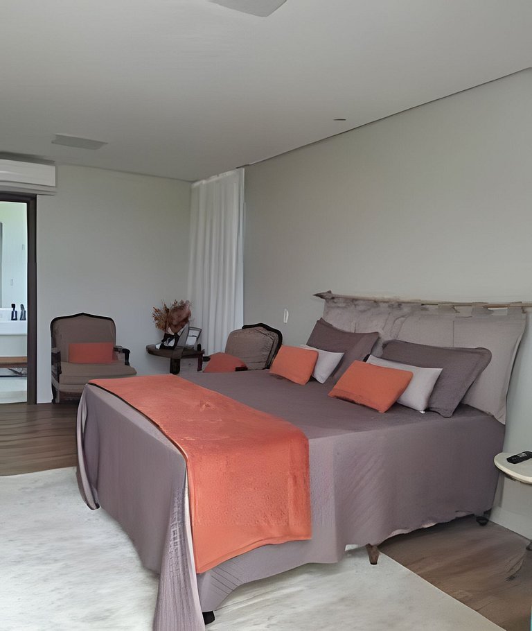 Casa Incrível 5 suítes no Cond. Praia Bella