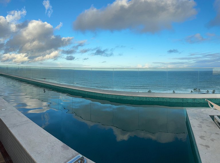 Vista Mar em Stella Maris • Piscina Rooftop
